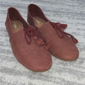 TOMS Women's Burgundy Tassel Loafers